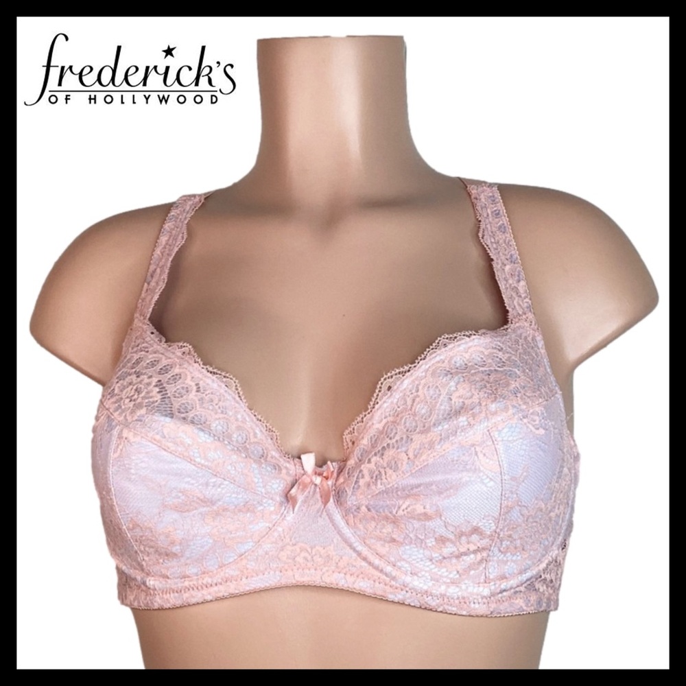 FREDRICKS OF HOLLYWOOD Voluptuous Full Figure Push Up Bra
Coral & Blue - Picture 1 of 7